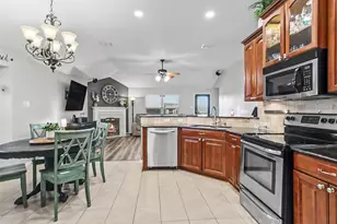 11820 Gold Creek Dr E, Fort Worth, TX 76244 - Photo 6