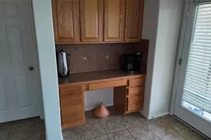 421 Roundrock Ln, Fort Worth, TX 76140 - Photo 32