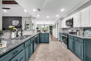 142 Lori Dr, Willow Park, TX 76087 - Photo 10