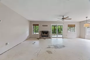 4013 Cherokee Ct, Granbury, TX 76048 - Photo 6