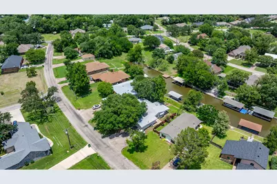 4013 Cherokee Court, Granbury, TX 76048 - Photo 38