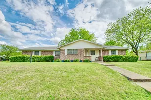 1204 W 21st St, Clifton, TX 76634 - Photo 1