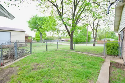 1204 W 21st Street, Clifton, TX 76634 - Photo 20