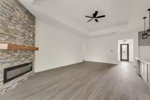 2729 Pike Dr, Lancaster, TX 75134 - Photo 4