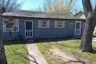 2003 Johnson St, Greenville, TX 75401 - Photo 2