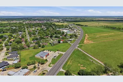 1100 Debbie Lane, Pilot Point, TX 76258 - Photo 6