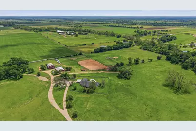 1100 Debbie Lane, Pilot Point, TX 76258 - Photo 14