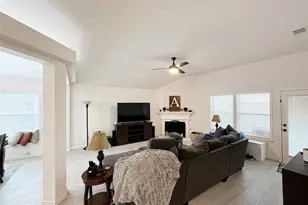 11554 Stephenville Dr, Frisco, TX 75035 - Photo 10