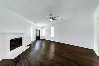 10300 Bennet Drive, McKinney, TX 75072 - Photo 4