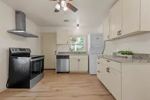 2610 Webster Ave, Waco, TX 76711 - Photo 10