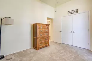 909 Hunter Ln, Burleson, TX 76028 - Photo 28