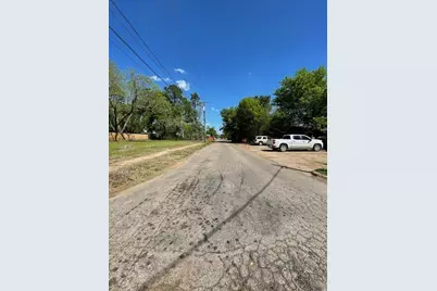 1011 E Houston Street, Paris, TX 75460 - Photo 16