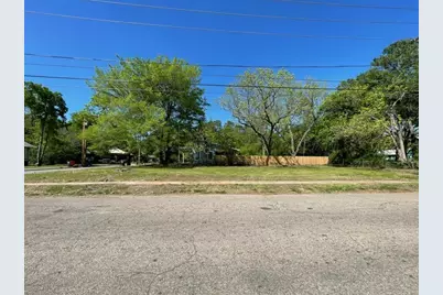 1011 E Houston Street, Paris, TX 75460 - Photo 12