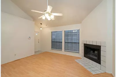 4721 Wineberry Drive, Fort Worth, TX 76137 - Photo 4