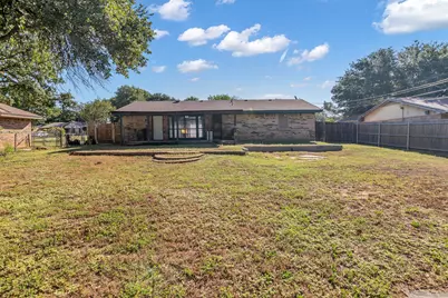 212 Mountain View Drive, Azle, TX 76020 - Photo 38