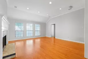 4919 Saddleback Rd, Arlington, TX 76017 - Photo 6