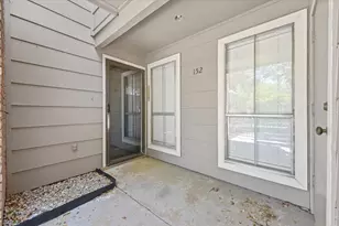 7510 Holly Hill Dr, Dallas, TX 75231 - Photo 18