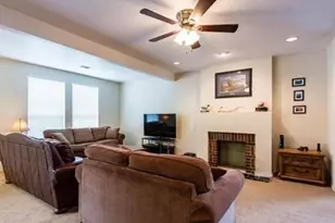 1817 Thomas Pl, Fort Worth, TX 76107 - Photo 6
