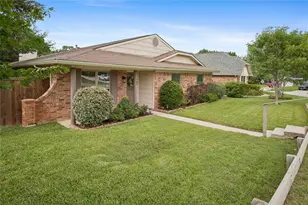 705 Walnut Dr, Lewisville, TX 75067 - Photo 2