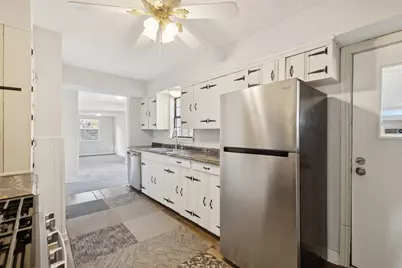 10609 Seagoville Road, Dallas, TX 75217 - Photo 14