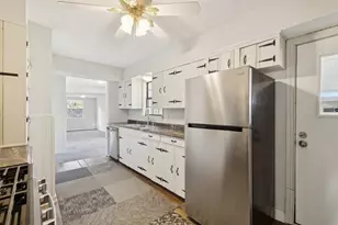 10609 Seagoville Rd, Dallas, TX 75217 - Photo 14