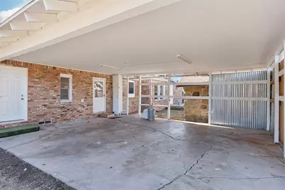 10609 Seagoville Road, Dallas, TX 75217 - Photo 36