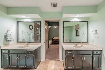 7525 Woodhaven Drive, North Richland Hills, TX 76182 - Photo 14