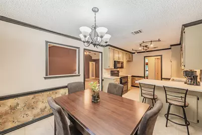 7525 Woodhaven Drive, North Richland Hills, TX 76182 - Photo 10