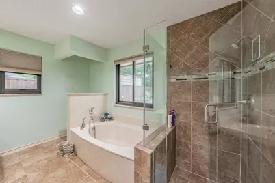 7525 Woodhaven Drive, North Richland Hills, TX 76182 - Photo 14