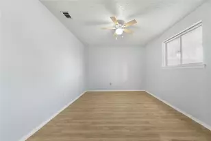 6930 Thornwood Dr, Dallas, TX 75227 - Photo 14