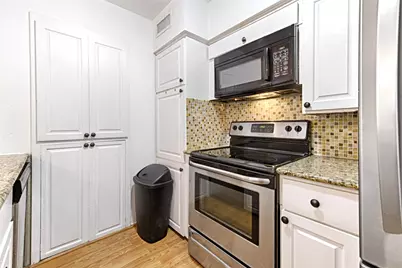 5808 Sandhurst Lane #B, Dallas, TX 75206 - Photo 10