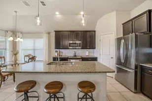 1021 Morningside Dr, Burleson, TX 76028 - Photo 10
