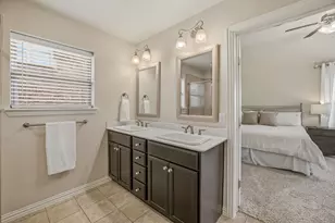 1021 Morningside Dr, Burleson, TX 76028 - Photo 20