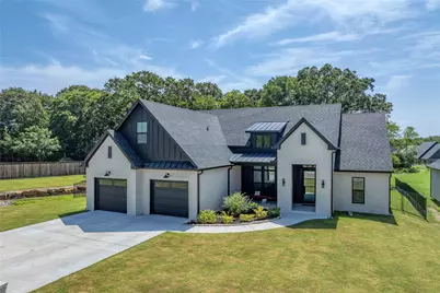 160 Bent Oak Drive, Pottsboro, TX 75076 - Photo 1
