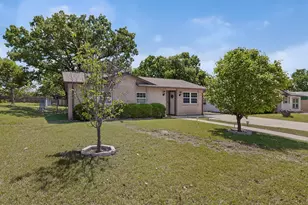 1414 Briarwood Dr, Mesquite, TX 75149 - Photo 2