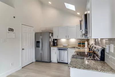 1417 McCoy Street, Dallas, TX 75204 - Photo 12