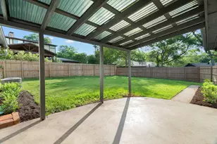 9342 Springwater Dr, Dallas, TX 75228 - Photo 34