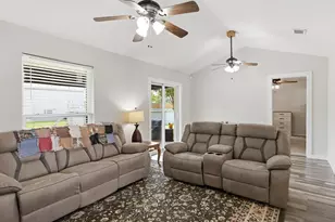 636 E Eubank St, Mabank, TX 75147 - Photo 14
