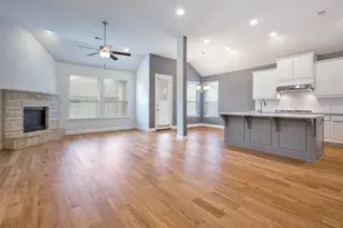 1117 9th St, Argyle, TX 76226 - Photo 4