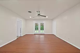 5621 Wedgworth Rd, Fort Worth, TX 76133 - Photo 18