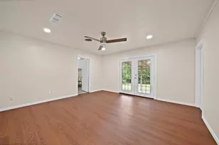 5621 Wedgworth Rd, Fort Worth, TX 76133 - Photo 14