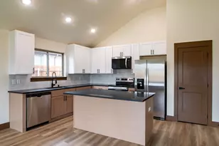 13545 Bonanza Cir, Cresson, TX 76035 - Photo 2
