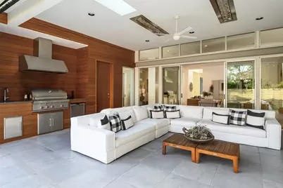 6446 Prestonshire Lane, Dallas, TX 75225 - Photo 4