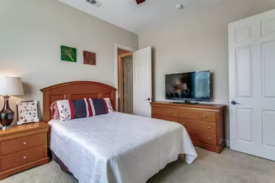 1132 Hemingway Lane, Irving, TX 75063 - Photo 22