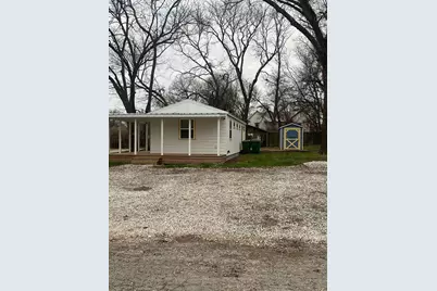 414 N N Avenue F, Clifton, TX 76634 - Photo 2