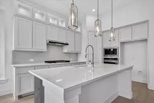 2709 Shady Br Ln, McKinney, TX 75071 - Photo 2