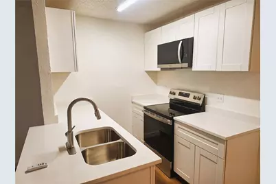 111 E Rogers Street, Arlington, TX 76011 - Photo 10