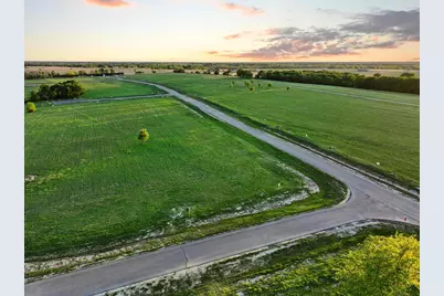 210 Diamond Point, Dodd City, TX 75438 - Photo 10