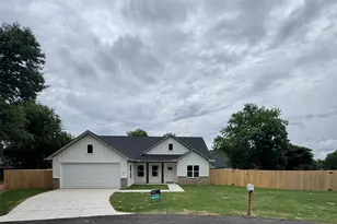4000 Tahoe Ct, Granbury, TX 76048 - Photo 1