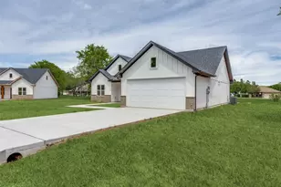 4000 Tahoe Ct, Granbury, TX 76048 - Photo 22